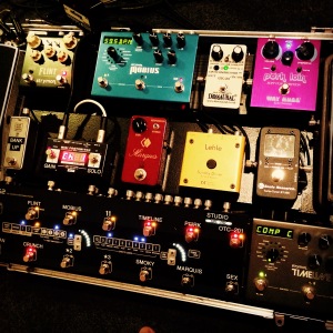 Session guitarist pedalboard, gigrig, way huge, strymon, marquis, dinosaural, turbo tuner, online session guitar recordings